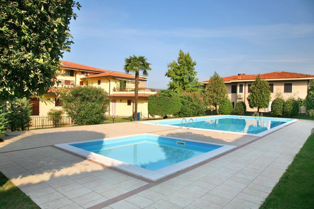 Residence Primavera Бардолино Экстерьер фото